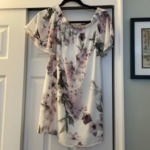 Lulus off shoulder dress! Size XS